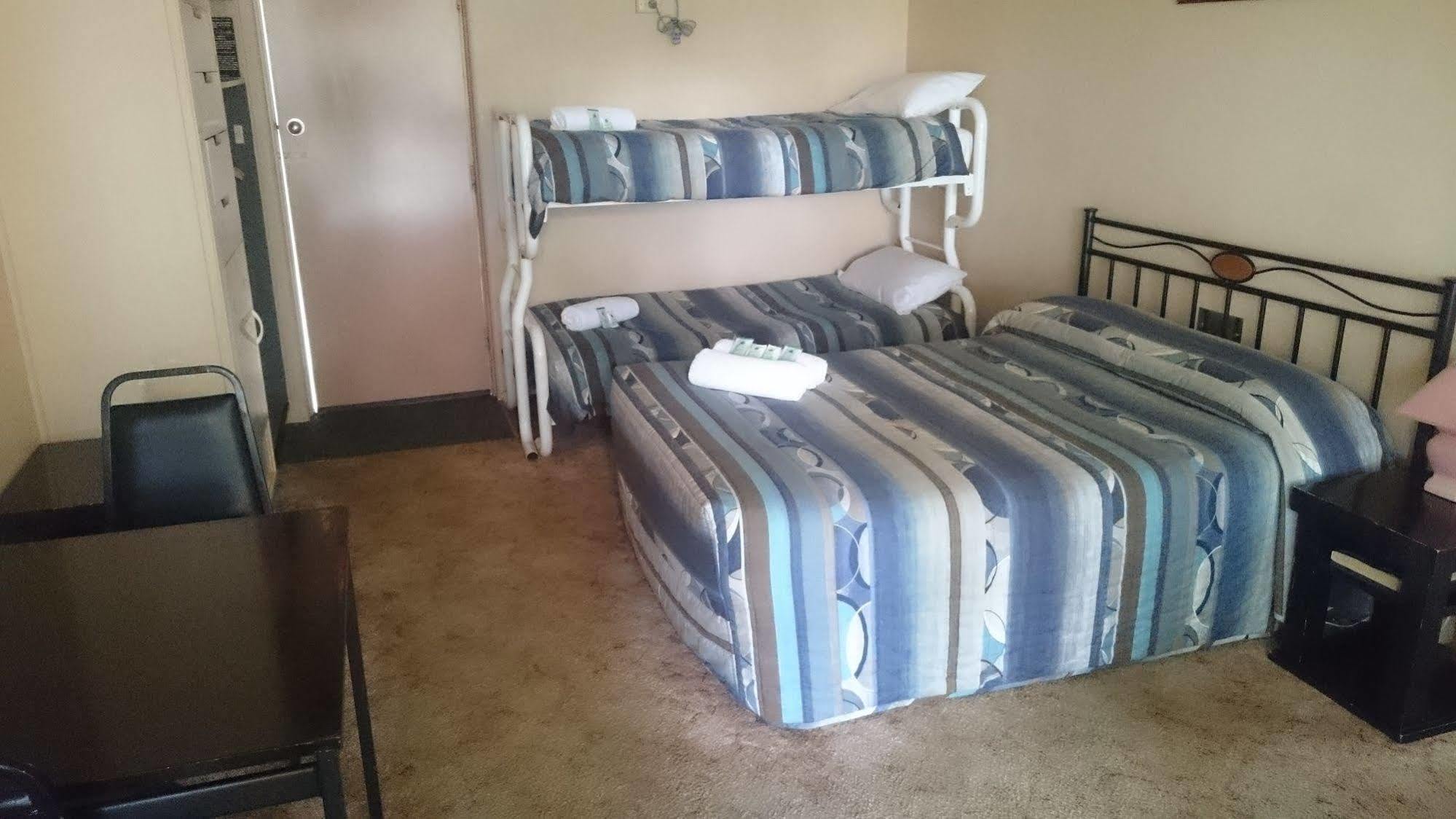 Warrina Motor Inn Wodonga Cbd Extérieur photo