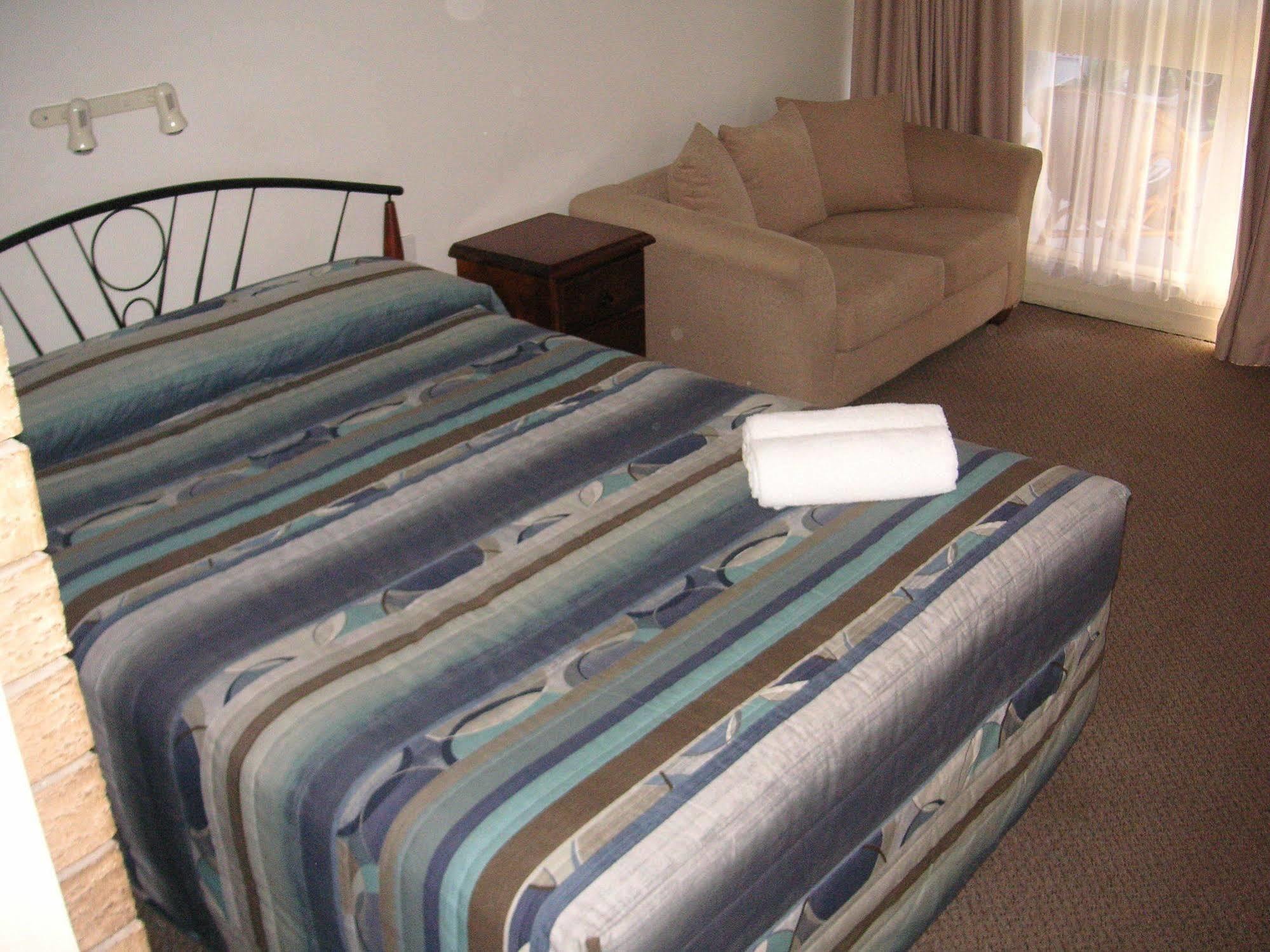 Warrina Motor Inn Wodonga Cbd Extérieur photo